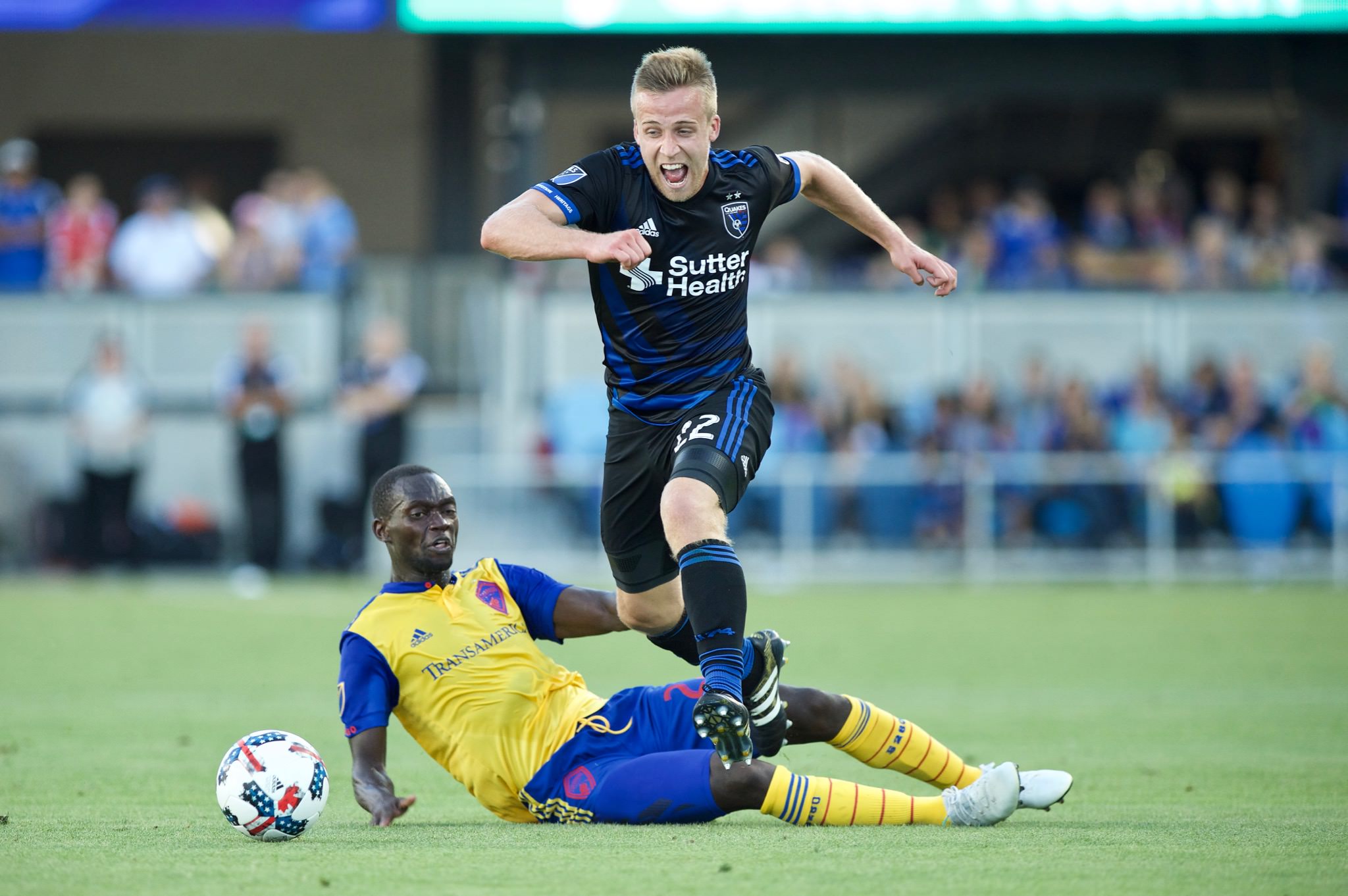 的竞争与融 的竞争与融